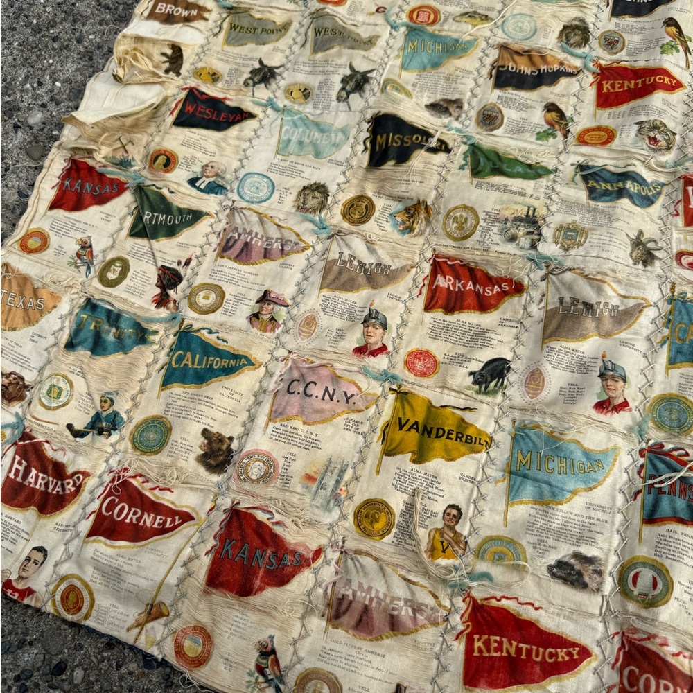 1920s Quilt‎ Made from 1900s Silk Cigarette Slips - Picture 7 of 16